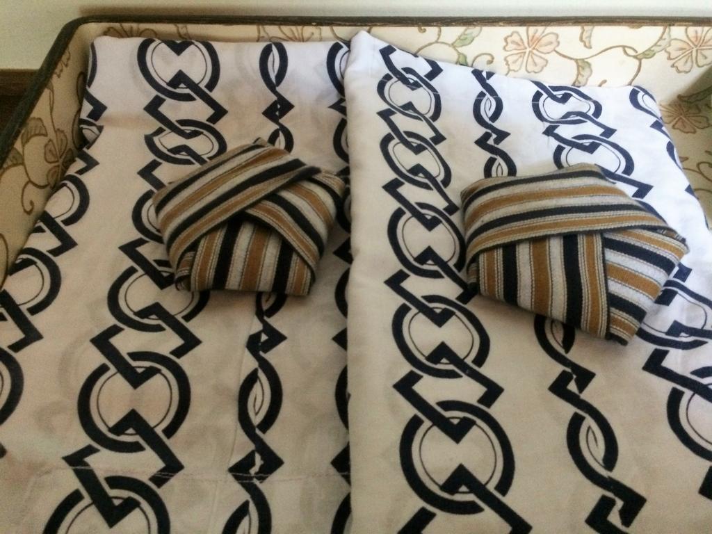 Iris Yu Hotel Хирайзуми Екстериор снимка